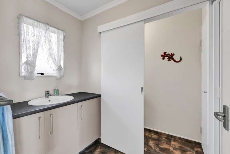 2/36 Hine Street New Plymouth Central_17