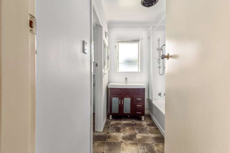 60 Sunset Road Mangakakahi_10