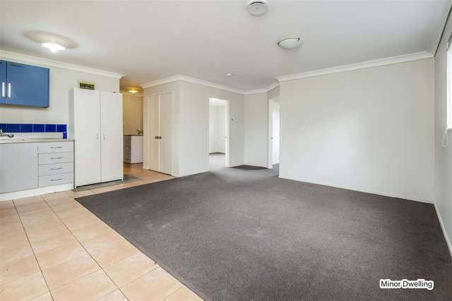 2 bedrooms available to rent  in Weymouth road