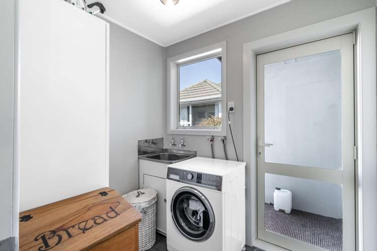 80 Saturn Street Strathern_15