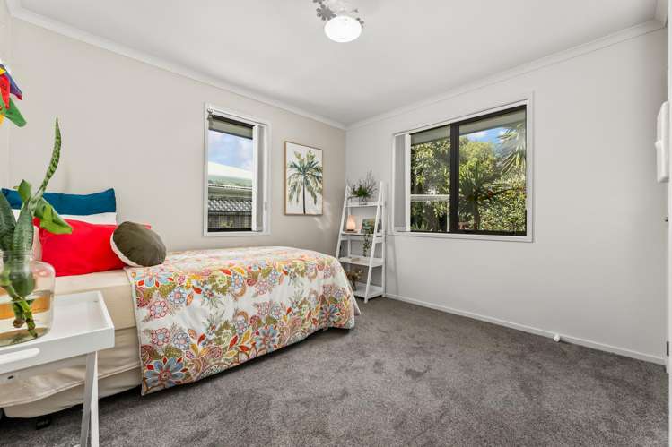 1 Simpson Crescent Raumati Beach_17