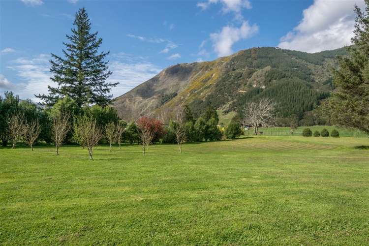 95 Wakamarina Road Havelock_3