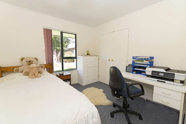 23 Cretian Crescent Henderson_11