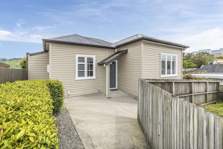 44 Tarawera Road Johnsonville_18