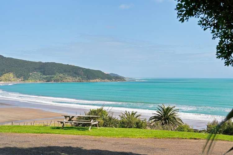 14 Reef View Road Ahipara_11