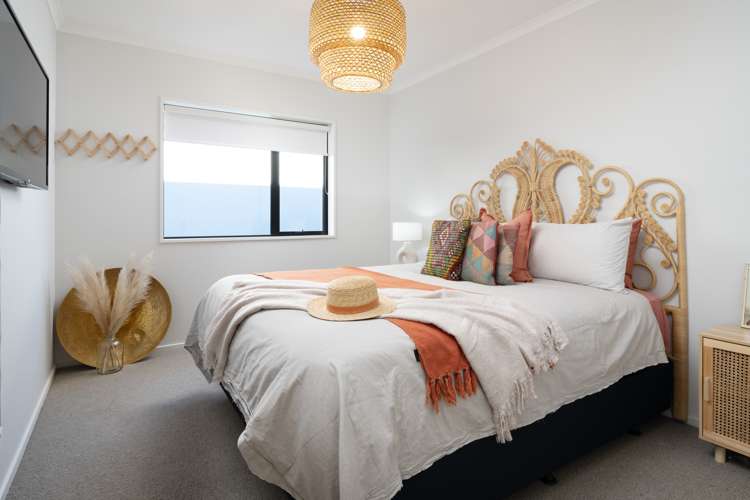 13b Richardson Avenue Burleigh_11