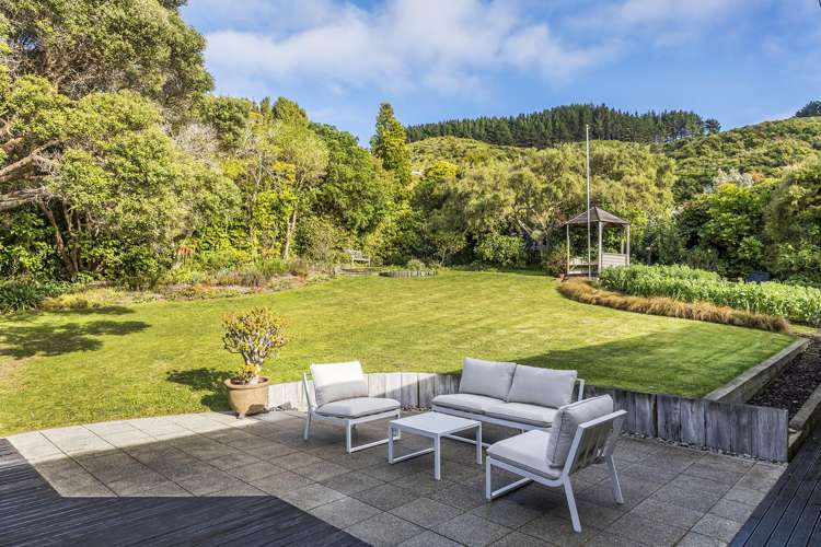 100 Larsen Crescent Tawa_8