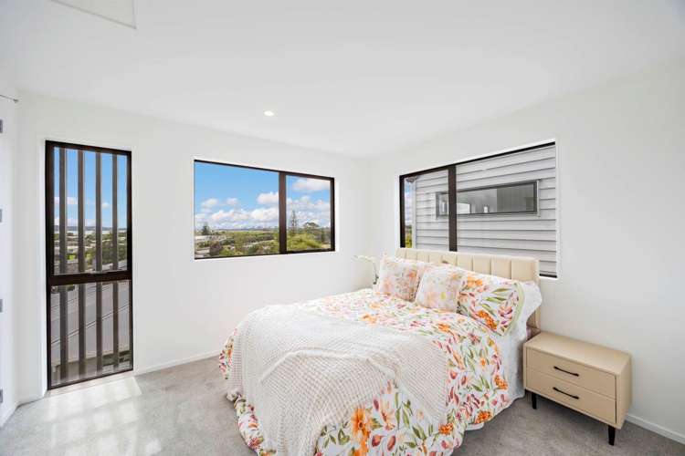 4 /3 Milich Terrace Te Atatu South_9