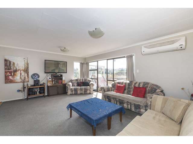 1a/150 Don Buck Road Massey_3