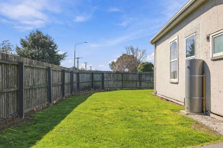 732 Ferry Road Woolston_19