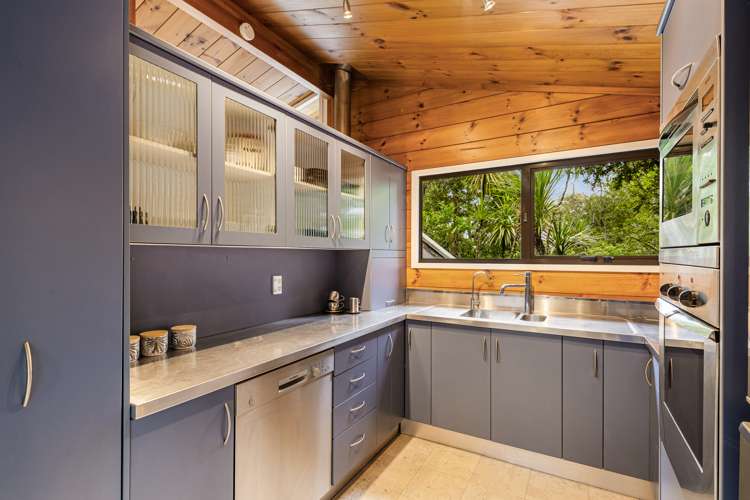 66 Shetland Street Glen Eden_9