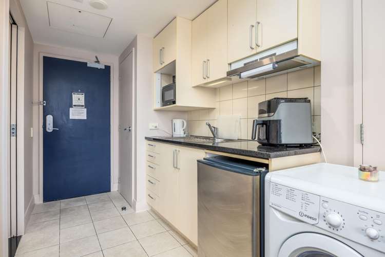 Address withheld Takapuna_22