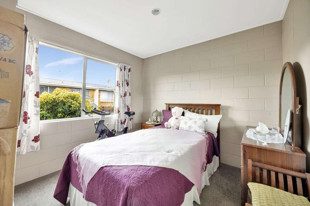 Flat 2/12 Peria Road_3
