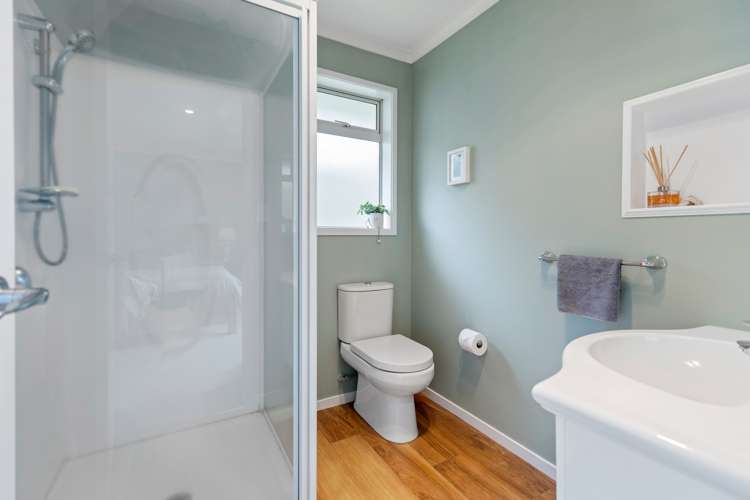 10 Carex Close Pyes Pa_15