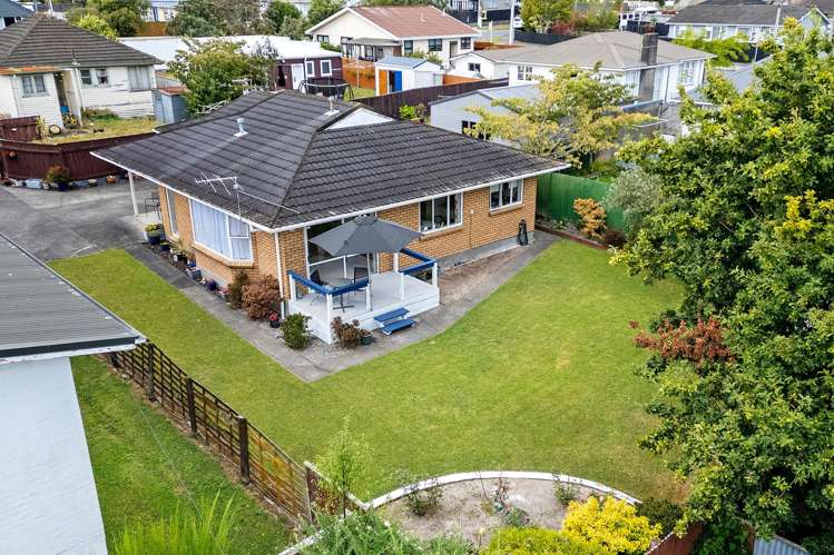 2/350 Stokes Valley Road Stokes Valley_18