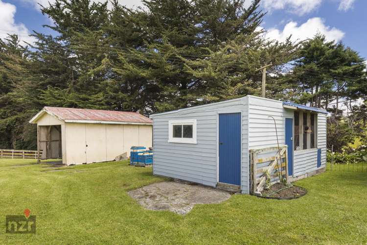 178 James Road Halcombe_17