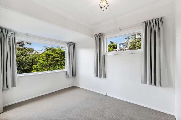 29 Ngatitoa Street Tawa_10