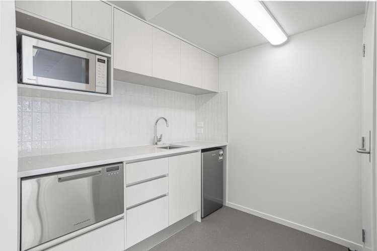 7/11 Triton Drive Albany_4