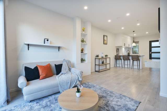 2/46 Te Kanawa Crescent Henderson_1