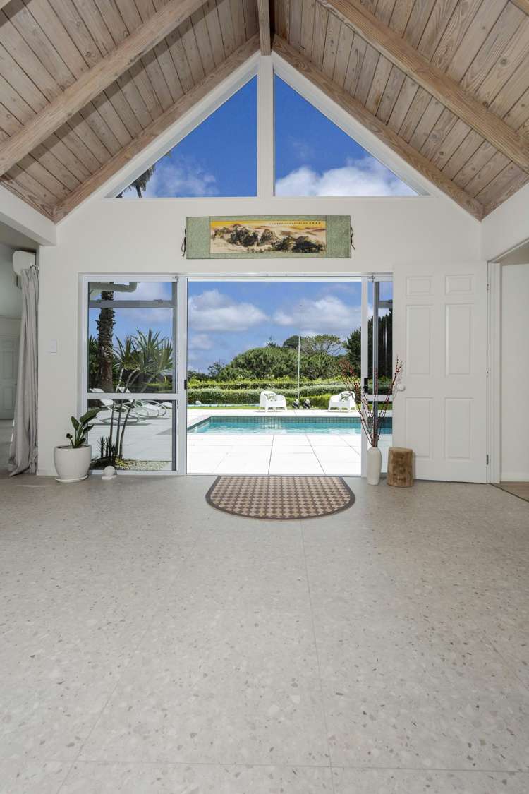 30 Bernard Magnus Lane Greenhithe_9