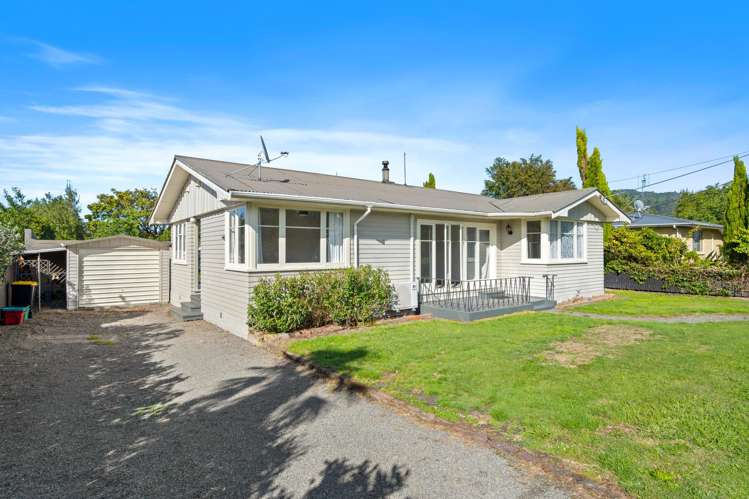 30 William Benton Street Featherston_14