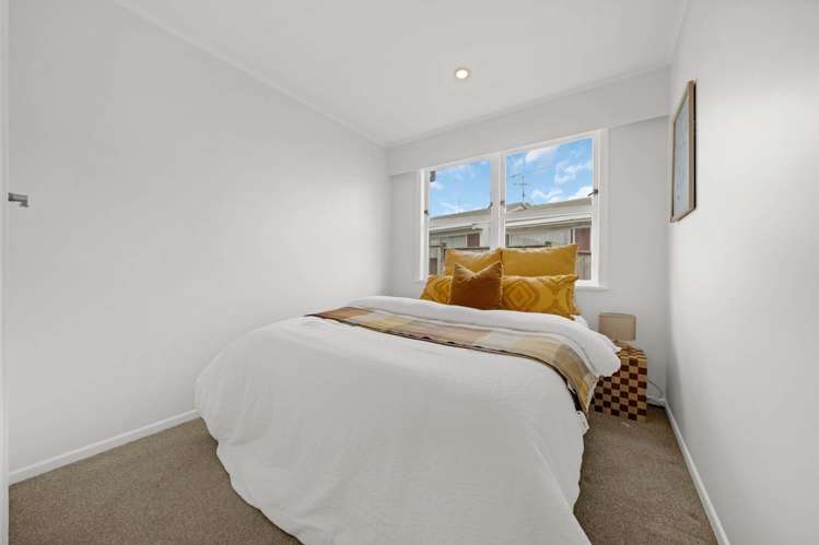 8 Drew Street Mt Roskill_14