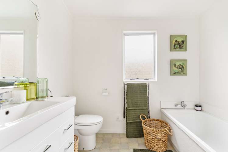 2/84 Aviemore Drive Highland Park_7