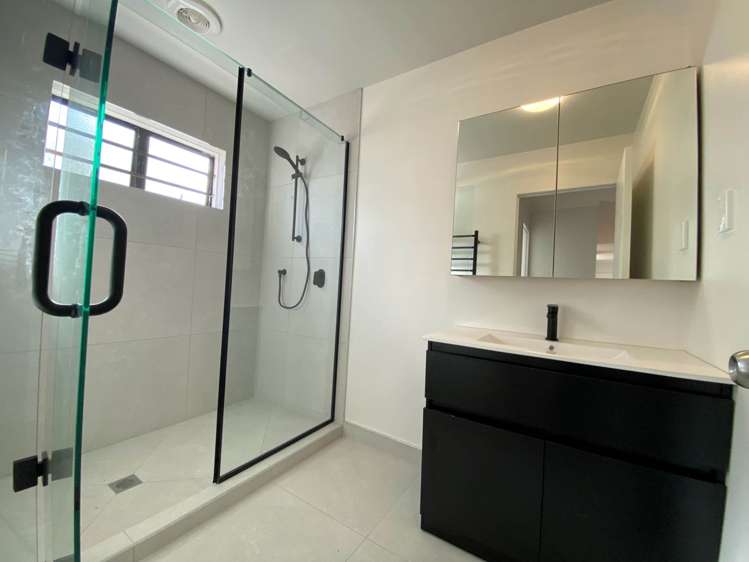 2/45 Shakespeare Road Milford_6