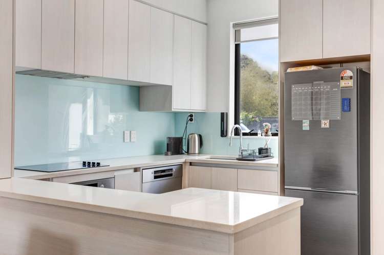 5C Beach Road Te Atatu Peninsula_12