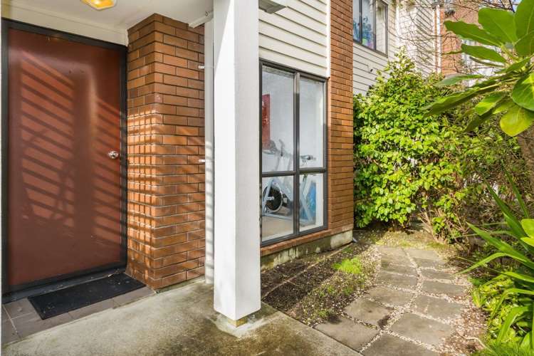 39 Masons Road Oteha_15