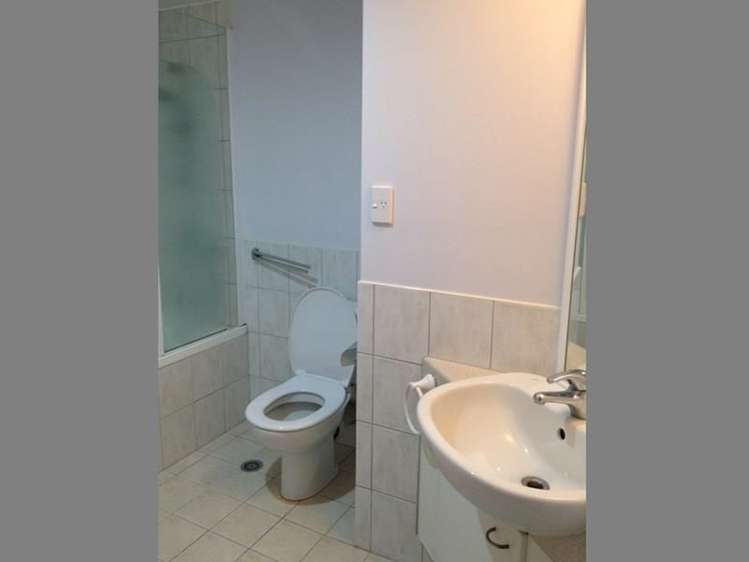 17/8 Basque Road Eden Terrace_13