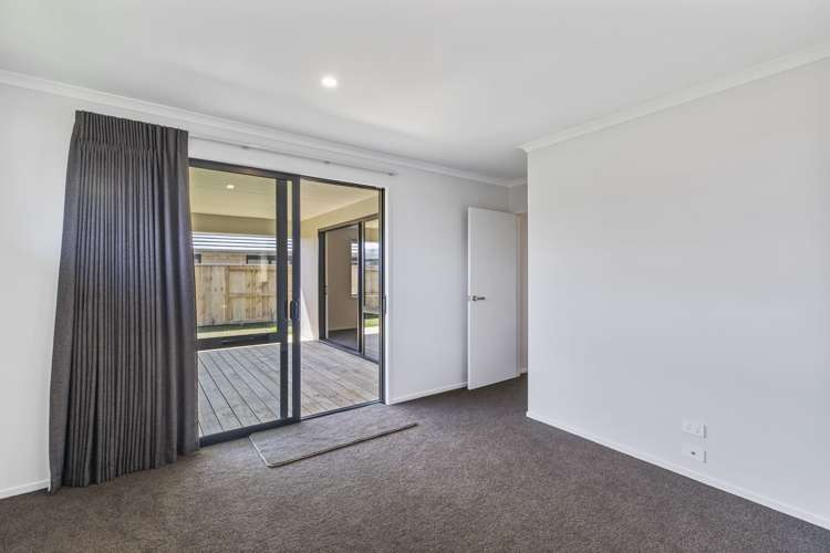 8 Rotomanu Place Pyes Pa_5