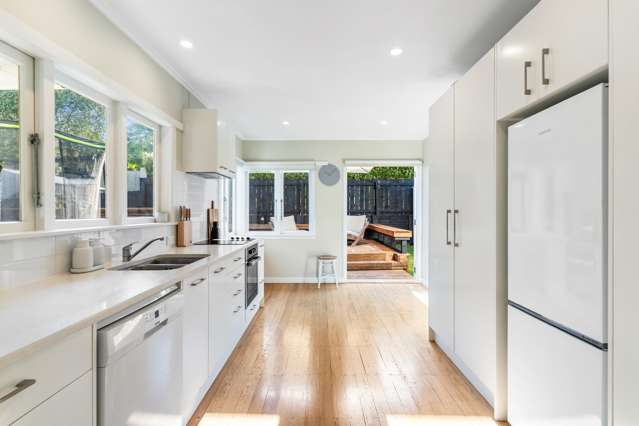 7 Kenmure Avenue Forrest Hill_3