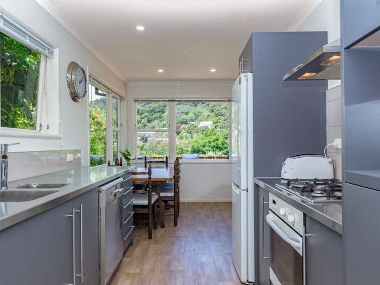 6 Deller Grove Silverstream_10