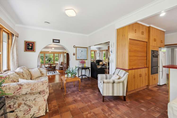 1091 Halcombe Road Halcombe_14