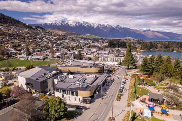 35 Brecon Street Queenstown_4