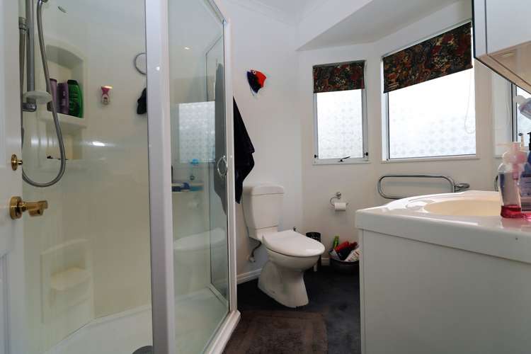 147 Lincoln Road Carterton_13