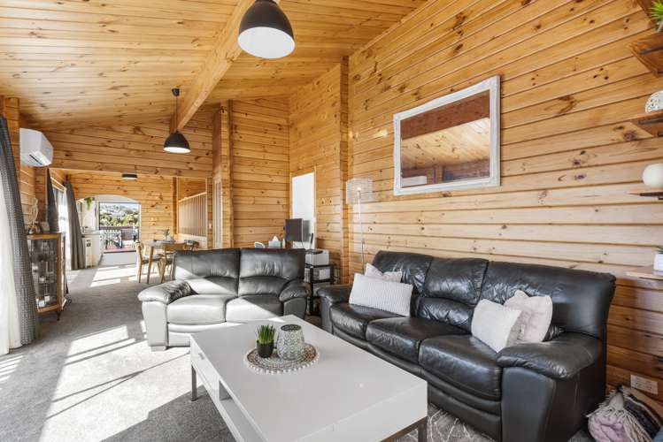 33b Kauri Road Stanmore Bay_8