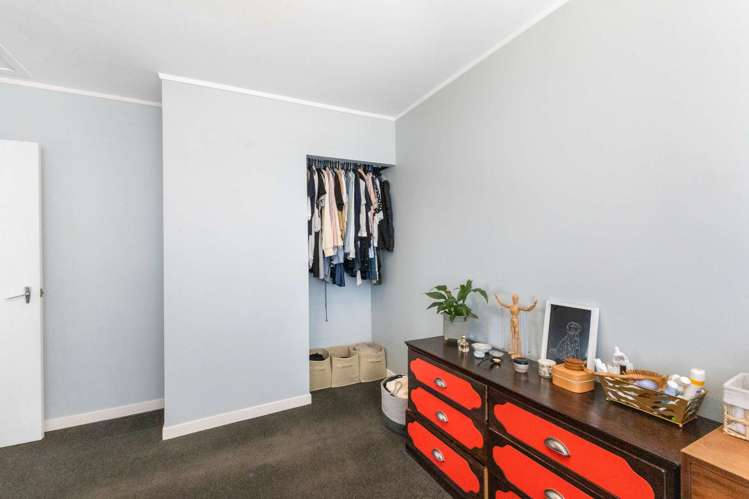 2/15a Naumai Place Spotswood_8