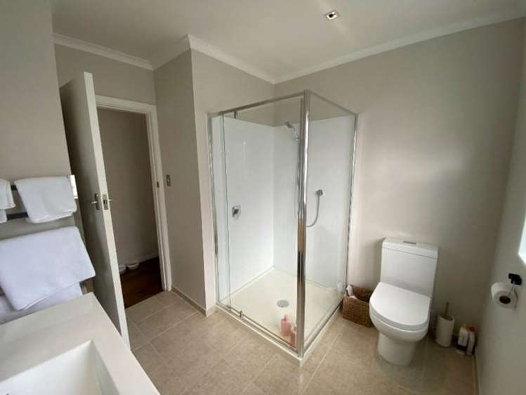 1/32a Parkhill Road Mellons Bay_6