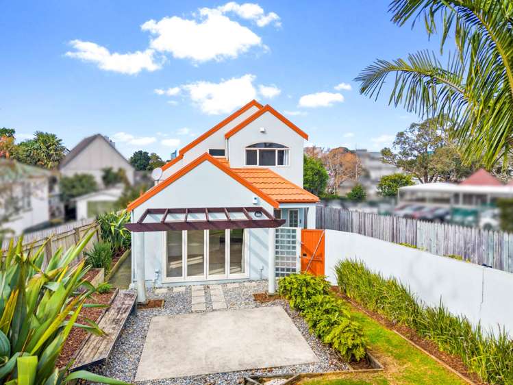 2/6 Nile Road Milford_17