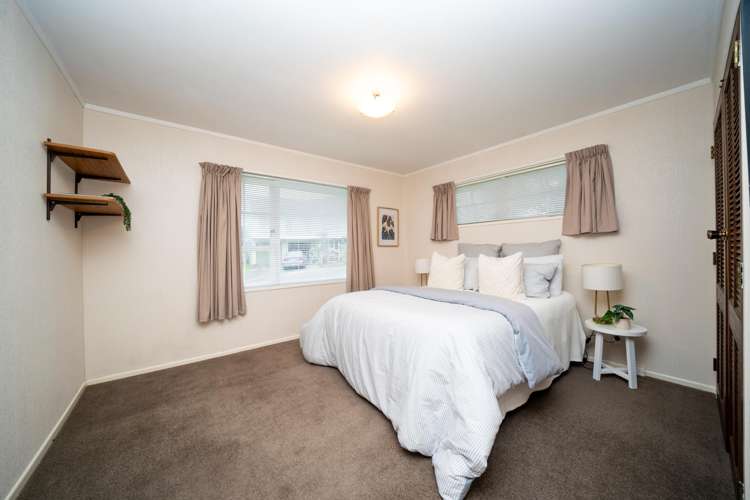12 Newnham Court Tawa_14
