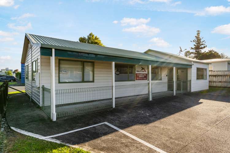 7 Woodford Avenue Henderson_27