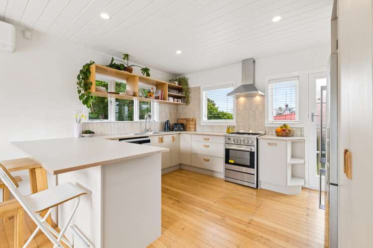 1/141 Edmonton Road Te Atatu South_7