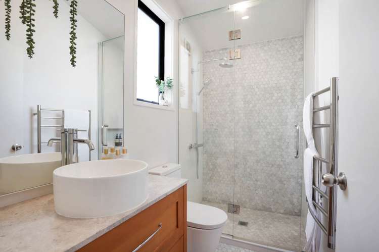 24 Isobel Road Greenhithe_19