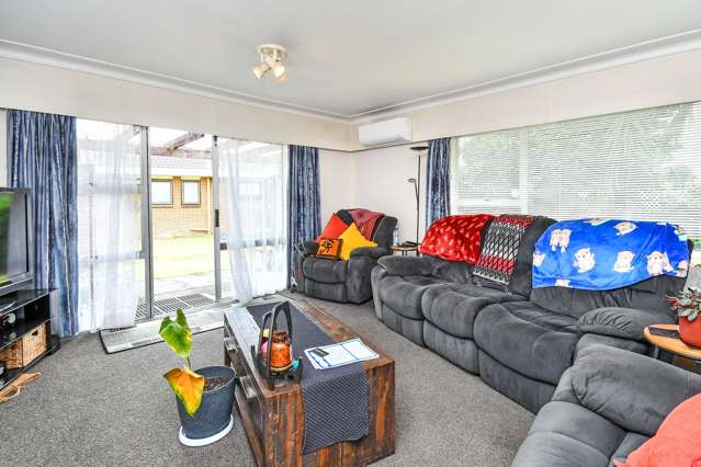 1/11 Tatua Place Conifer Grove_1