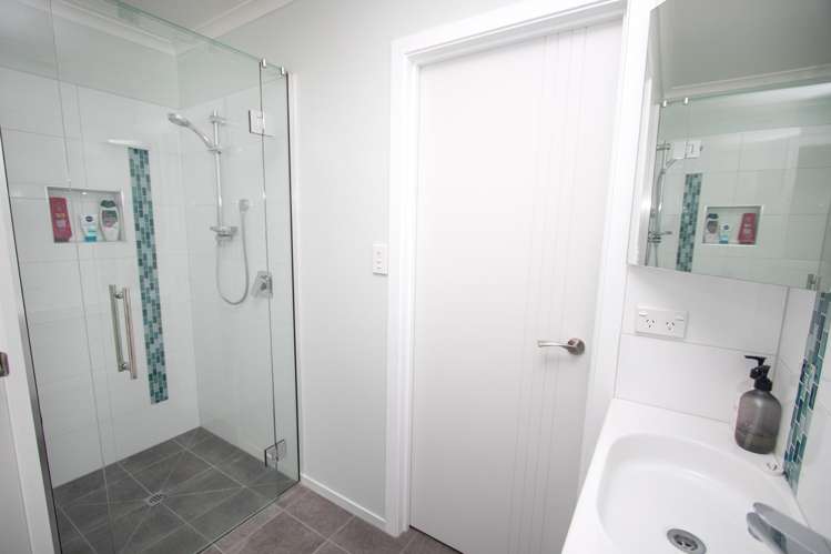 23 Hanrahan Street Allenton_19