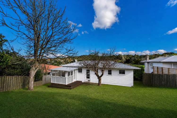 12 Ragley Street Titirangi_1