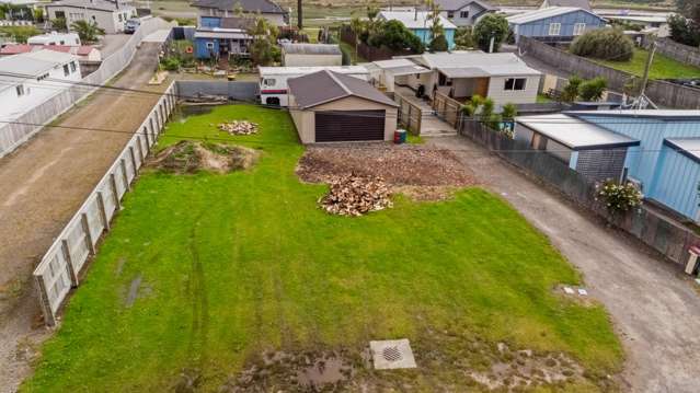 15a Hall Place Foxton Beach_1