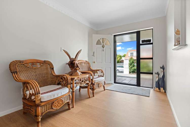 86 Manhattan Heights Glendene_17